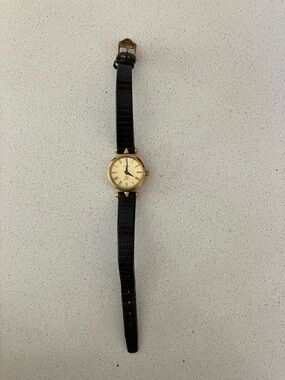 Gucci Brown Leather Strap Watch with Gold Case